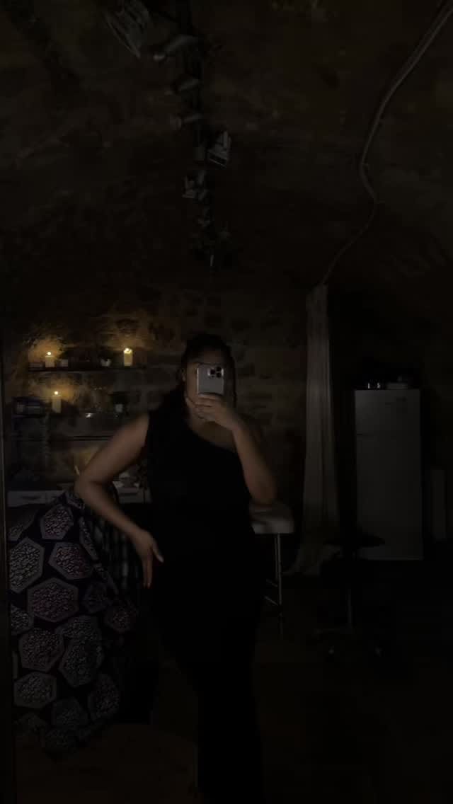 Post 7 by Nihdyia African spa on Instagram (video)