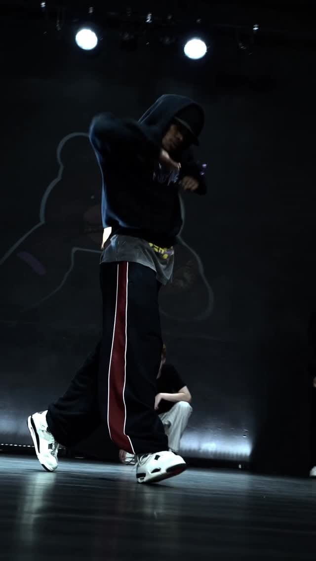 Post 1 by ⠀⠀⠀⠀ ⠀⠀⠀⠀ ⠀⠀   Kenj'y Keass on Instagram (video)