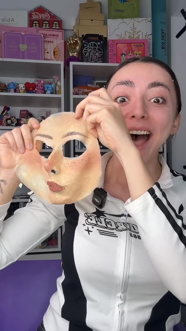 Post 8 by Cande Copello on Instagram (video)