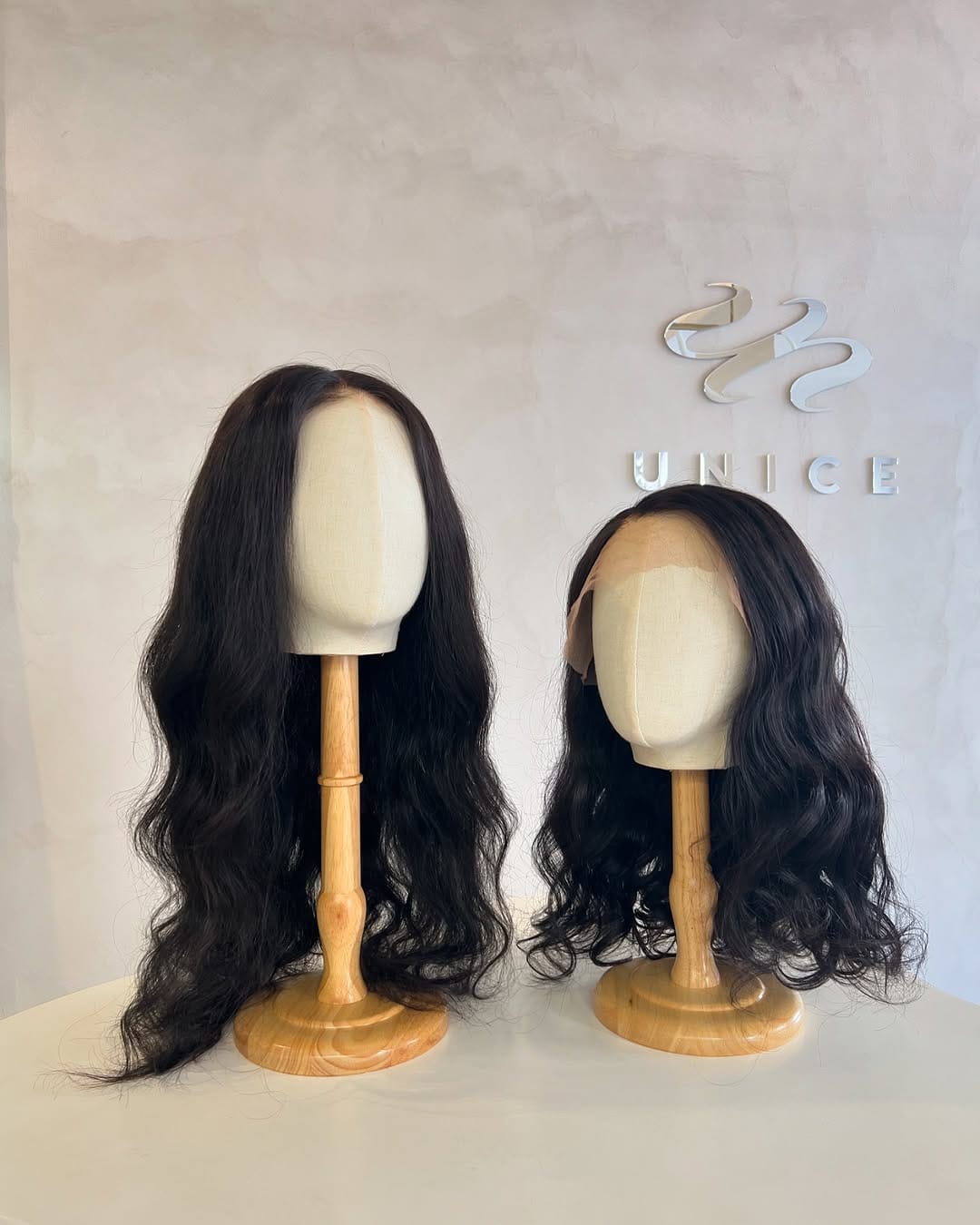 Post 4 by 1ere boutique UNICE HAIR à Paris on Instagram (image)