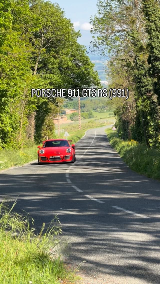 Post 7 by EvoCars Lyon on Instagram (video)