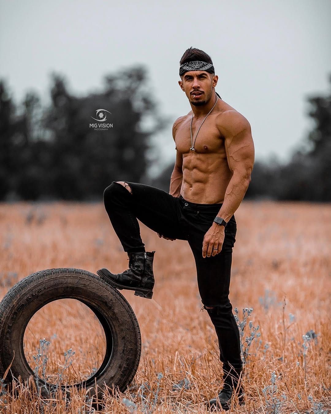 Post 10 by Ahmed tayeb  zerrouki on Instagram (carousel)