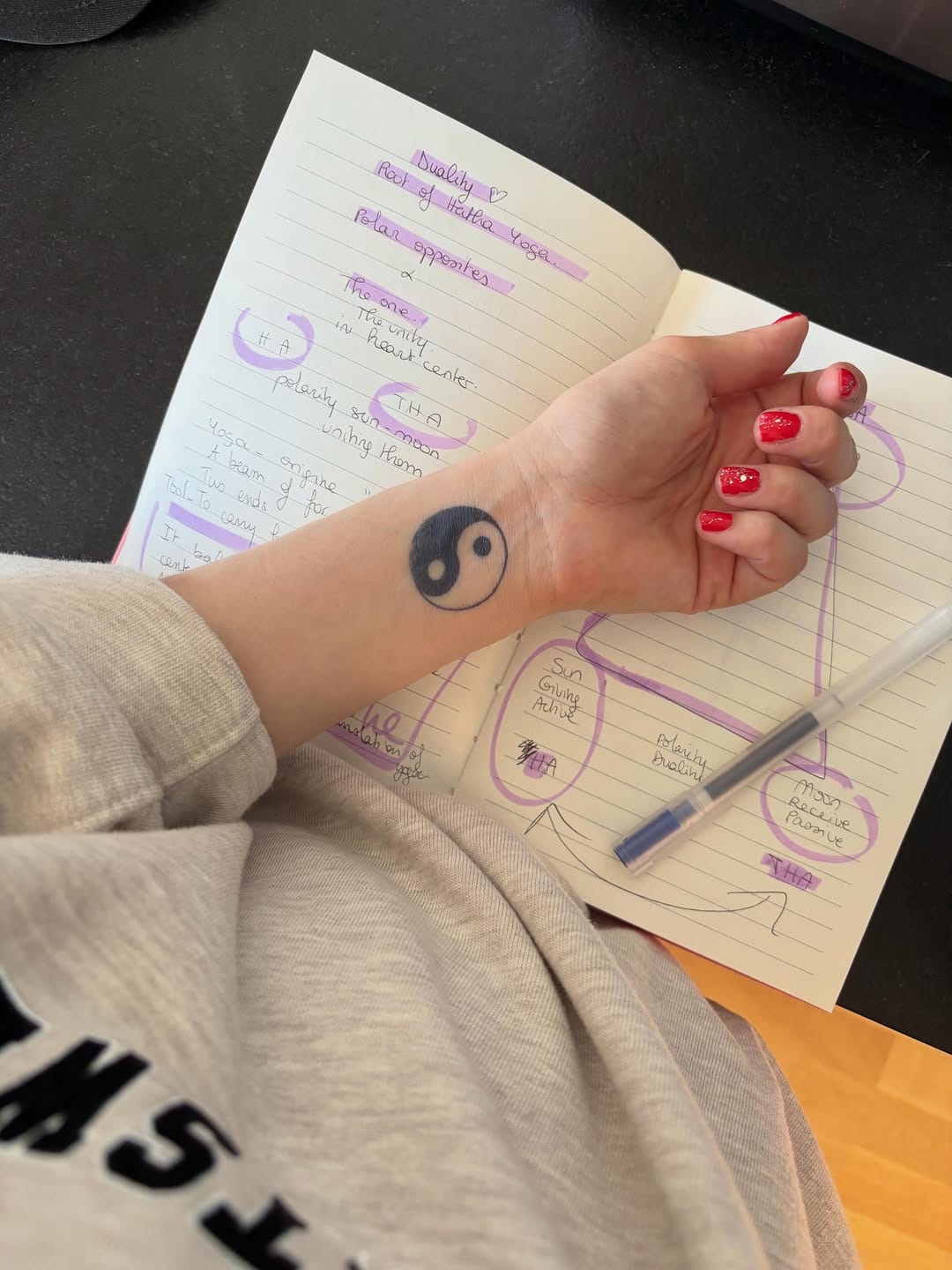 Post 2 by Aurélie Rosengren | Yoga 🧘 & Slow living 🇸🇪 on Instagram (image)