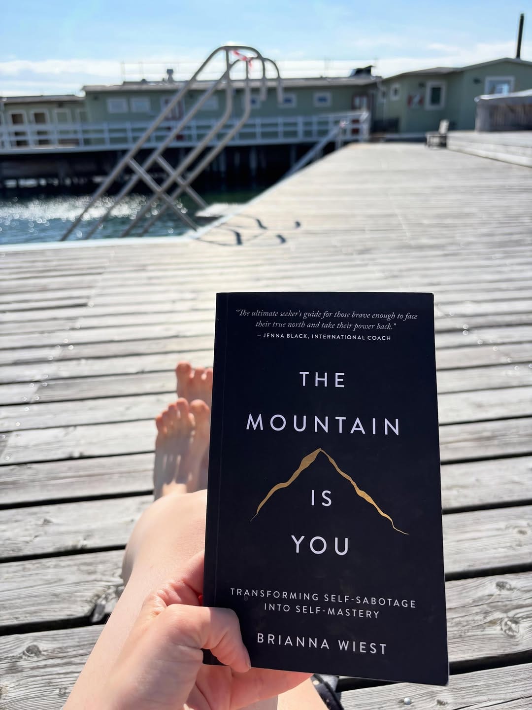 Post 8 by Aurélie Rosengren | Yoga 🧘 & Slow living 🇸🇪 on Instagram (image)