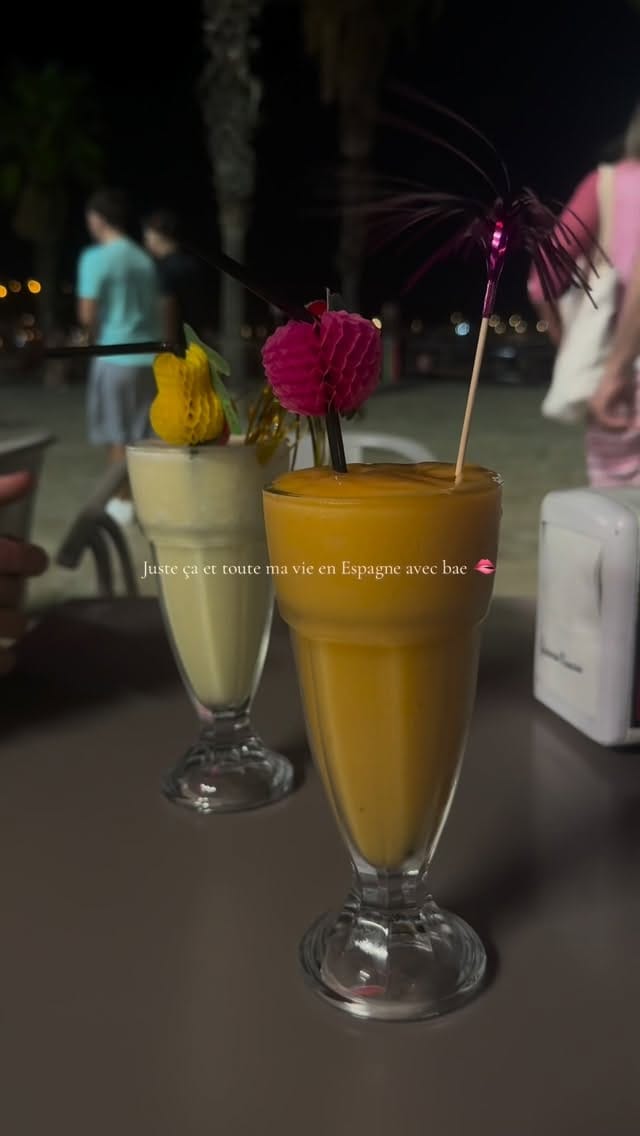 Post 6 by 🎀🇩🇿’لينا on Instagram (video)