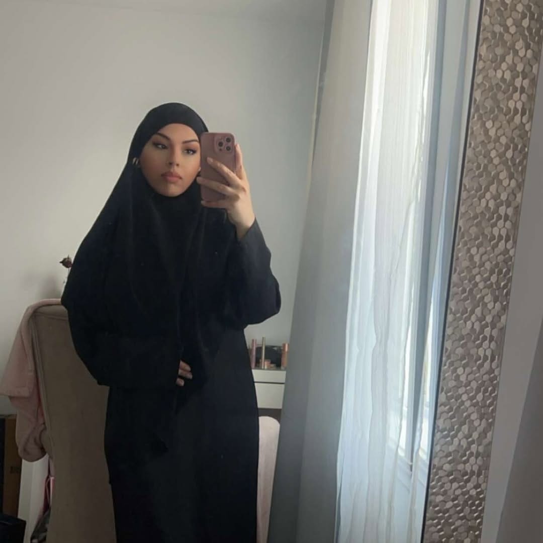 Post 9 by 🎀🇩🇿’لينا on Instagram (carousel)