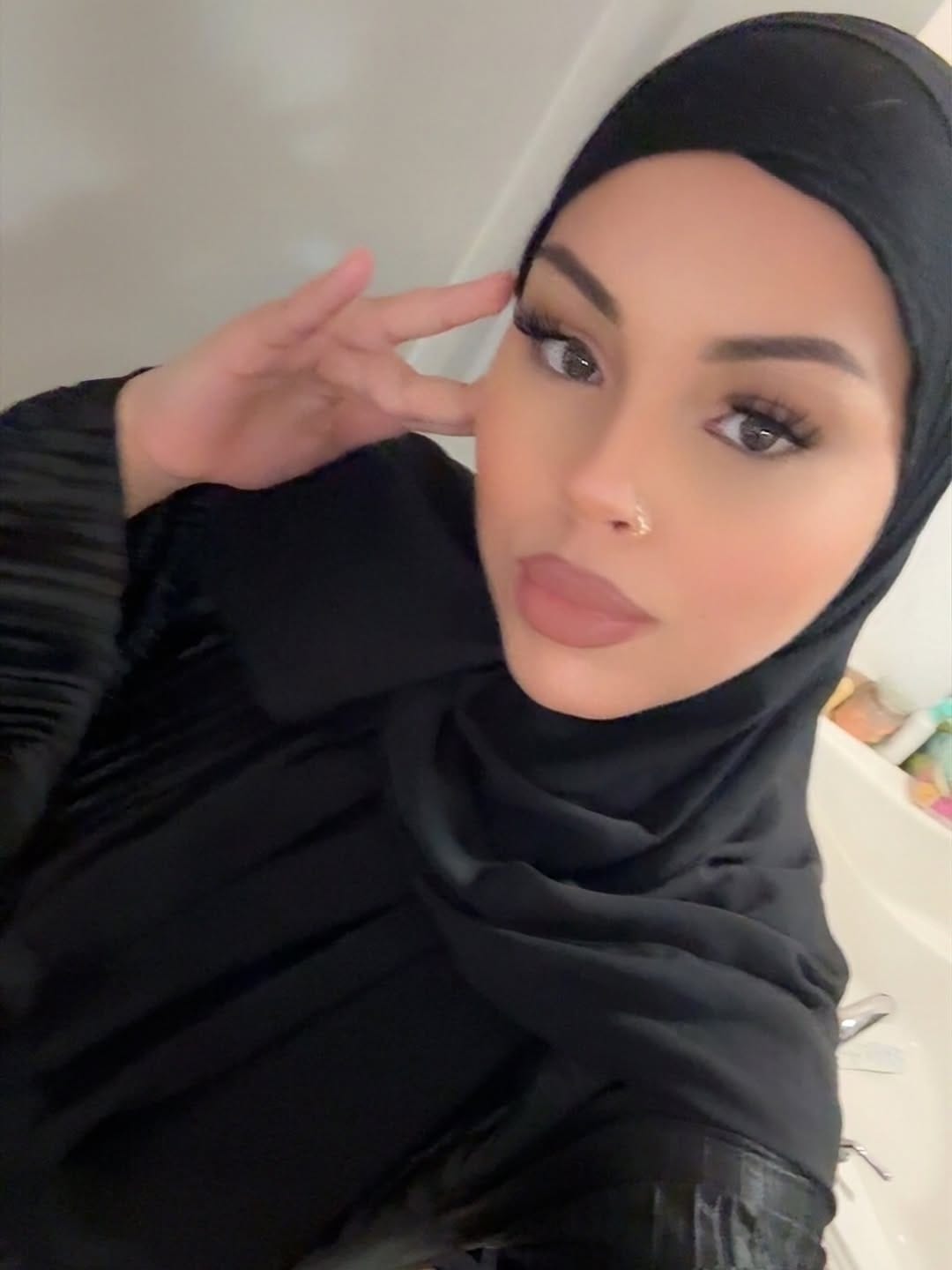 Post 2 by 🎀🇩🇿’لينا on Instagram (carousel)