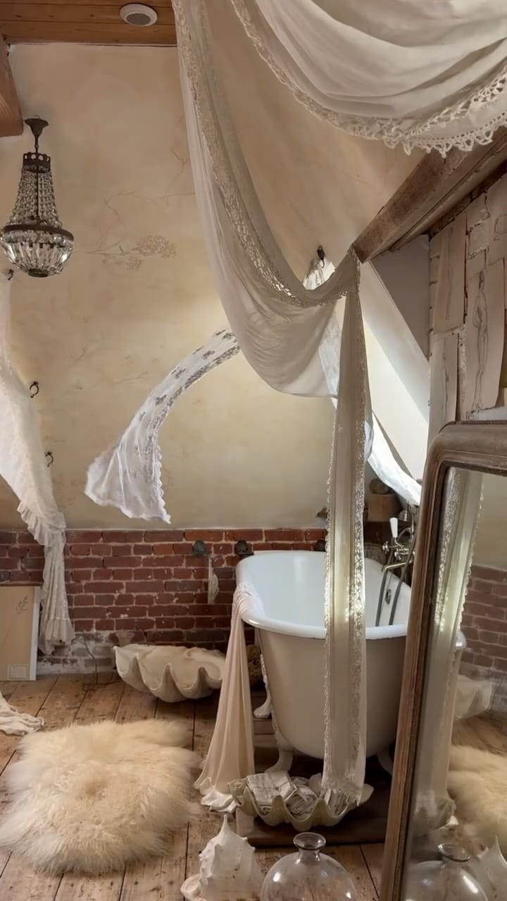 Post 10 by Les Séquoias Géants on Instagram (video)