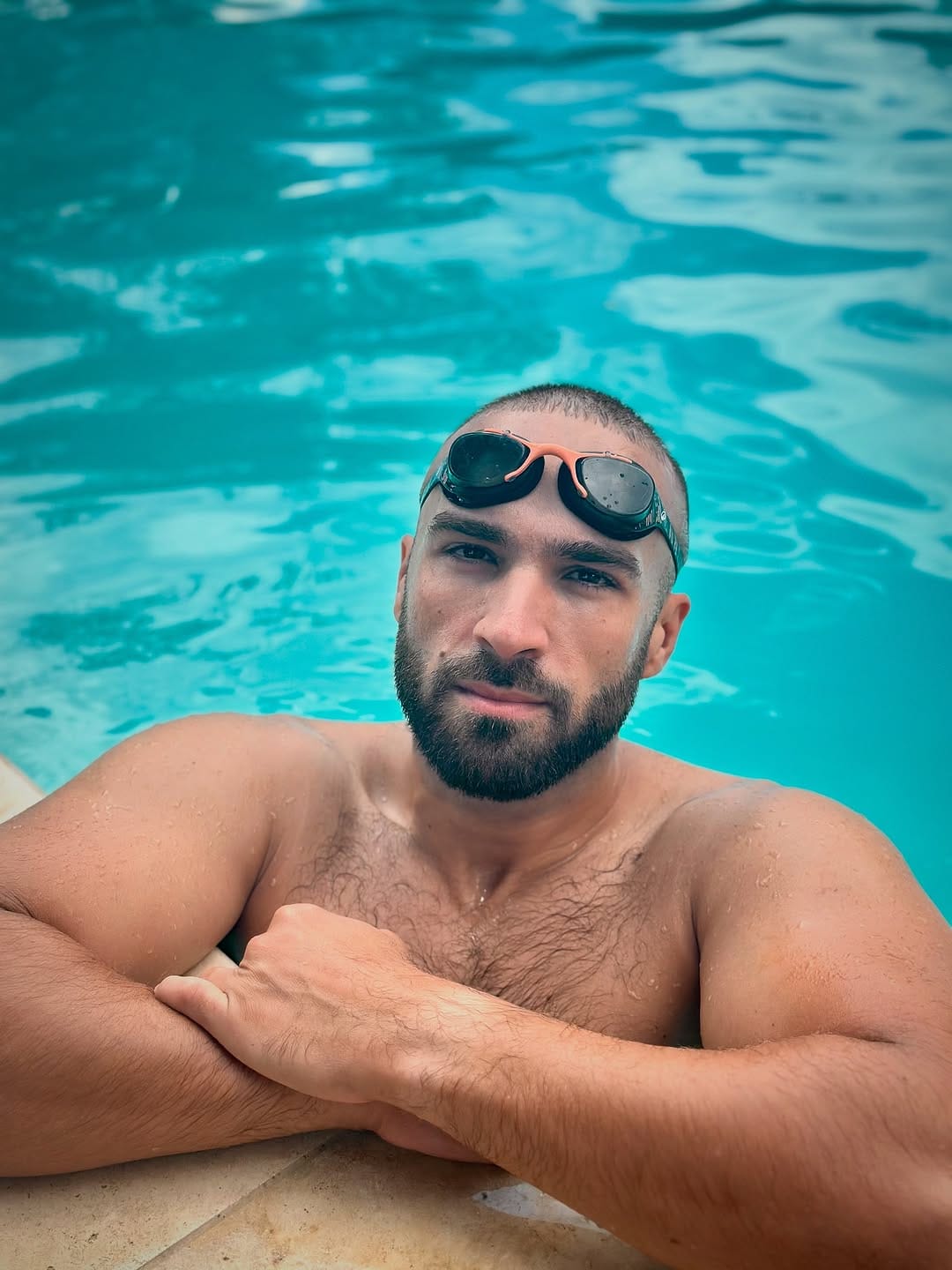 Post 10 by Nassim Titri 🇫🇷 on Instagram (carousel)