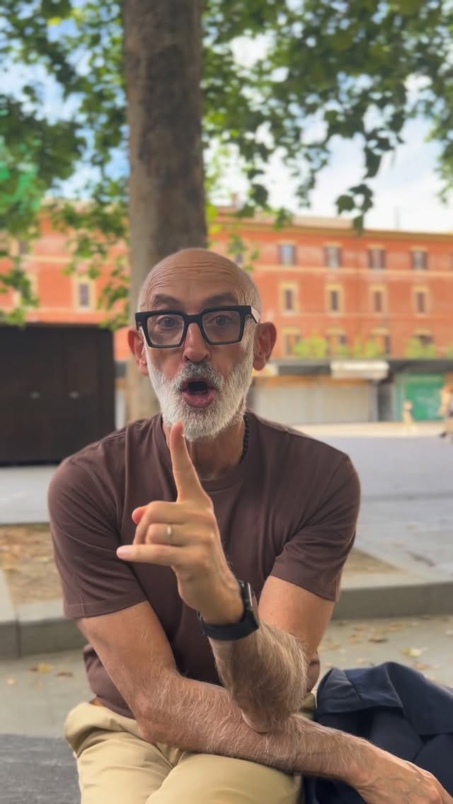Post 2 by M O S H E  A E L Y O N on Instagram (video)