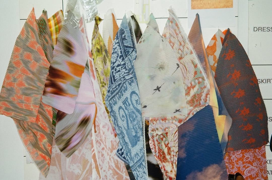 Post 1 by Julia Heuer on Instagram (image)