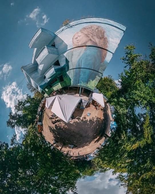 Post 9 by LaBel Valette on Instagram (carousel)