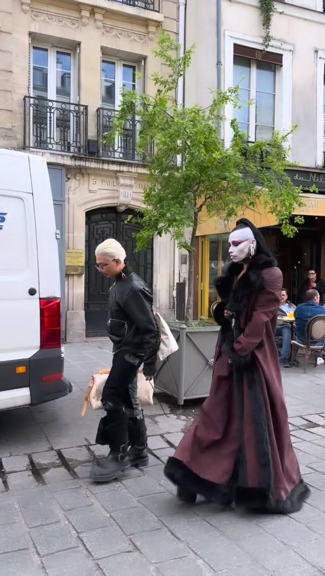 Post 8 by Lily Gatins on Instagram (video)