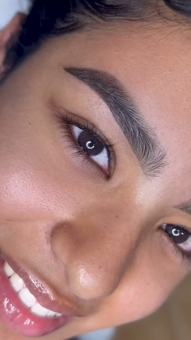 Post 7 by Suenny Reis / Micropigmentação Recife on Instagram (video)