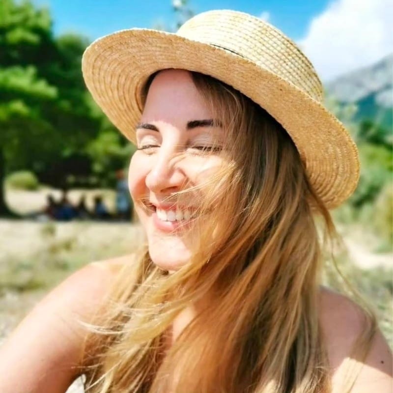 Post 8 by LAURE DERREY / Créatrice & Conseillère en image on Instagram (carousel)