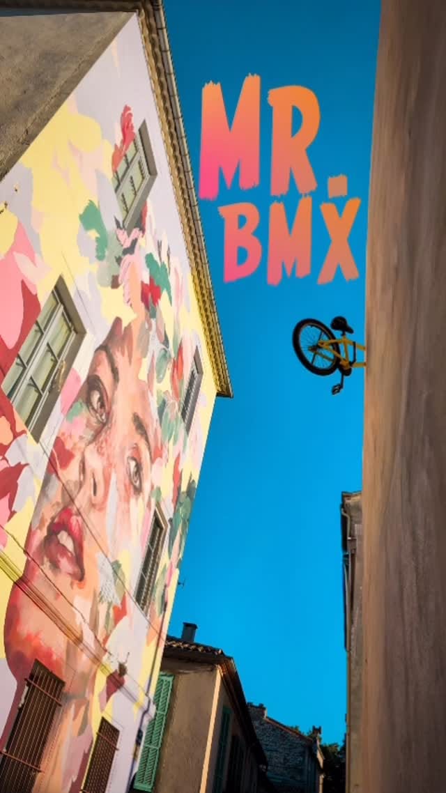 Post 4 by Monsieur BMX on Instagram (video)