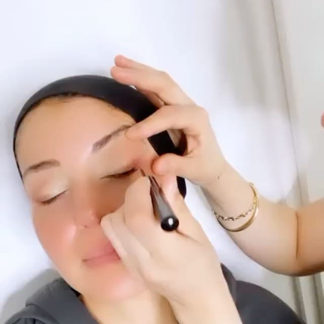 Post 6 by ✨Professional Make Up Artist on Instagram (video)