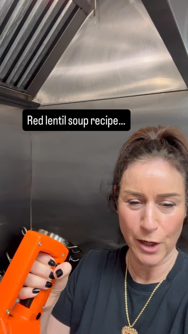 Post 10 by Very Juice on Instagram (video)