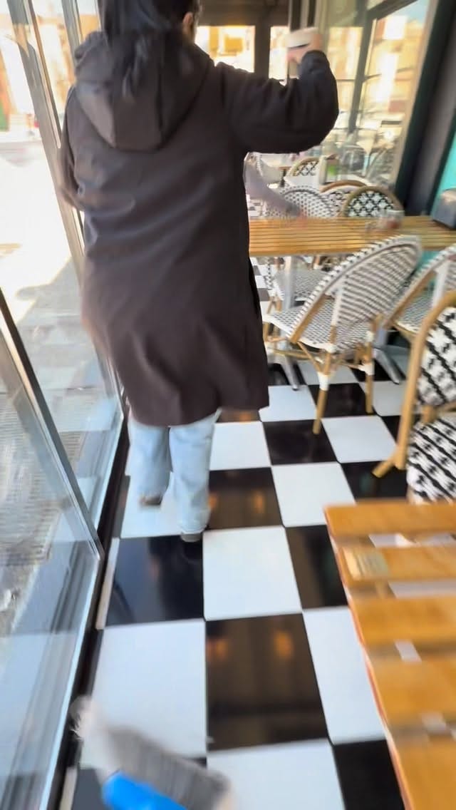 Post 4 by Very Juice on Instagram (video)