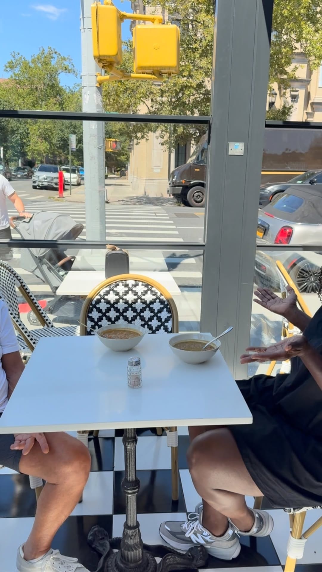 Post 9 by Very Juice on Instagram (video)
