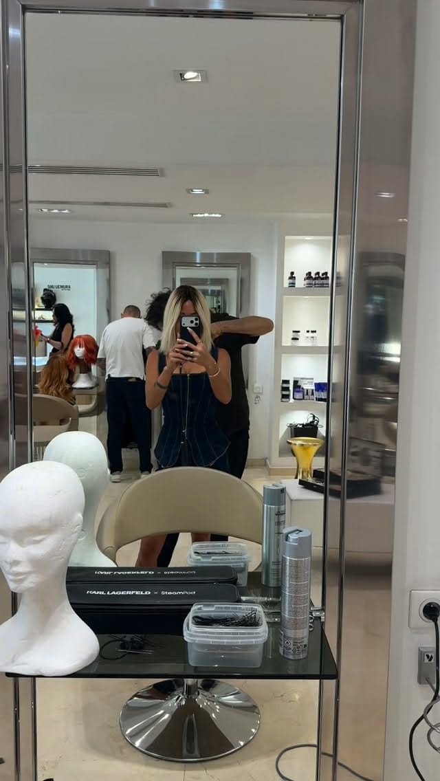 Post 1 by Eric Zemmour HairStylist on Instagram (video)