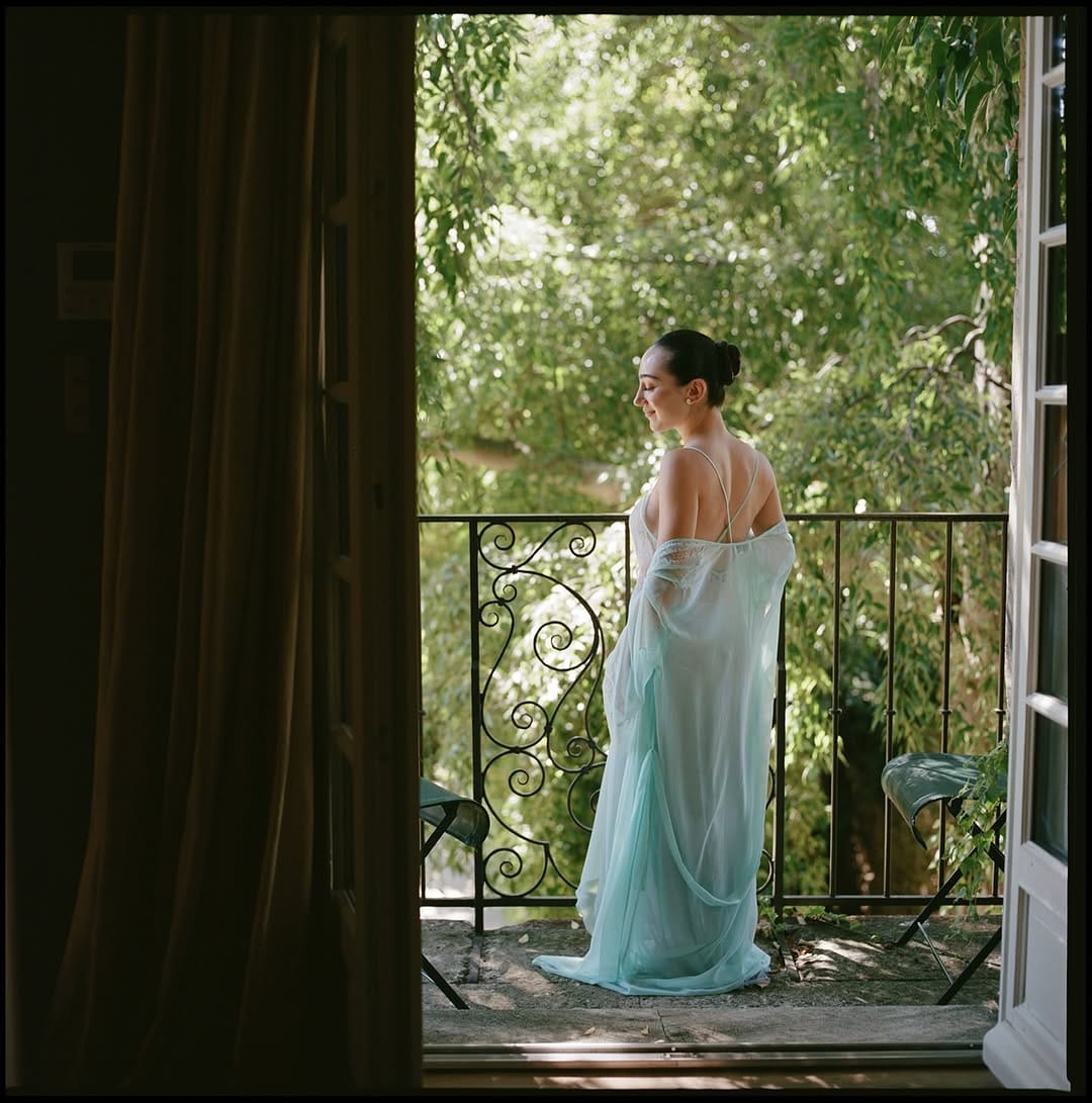 Post 7 by Wanderlust Wedding on Instagram (carousel)