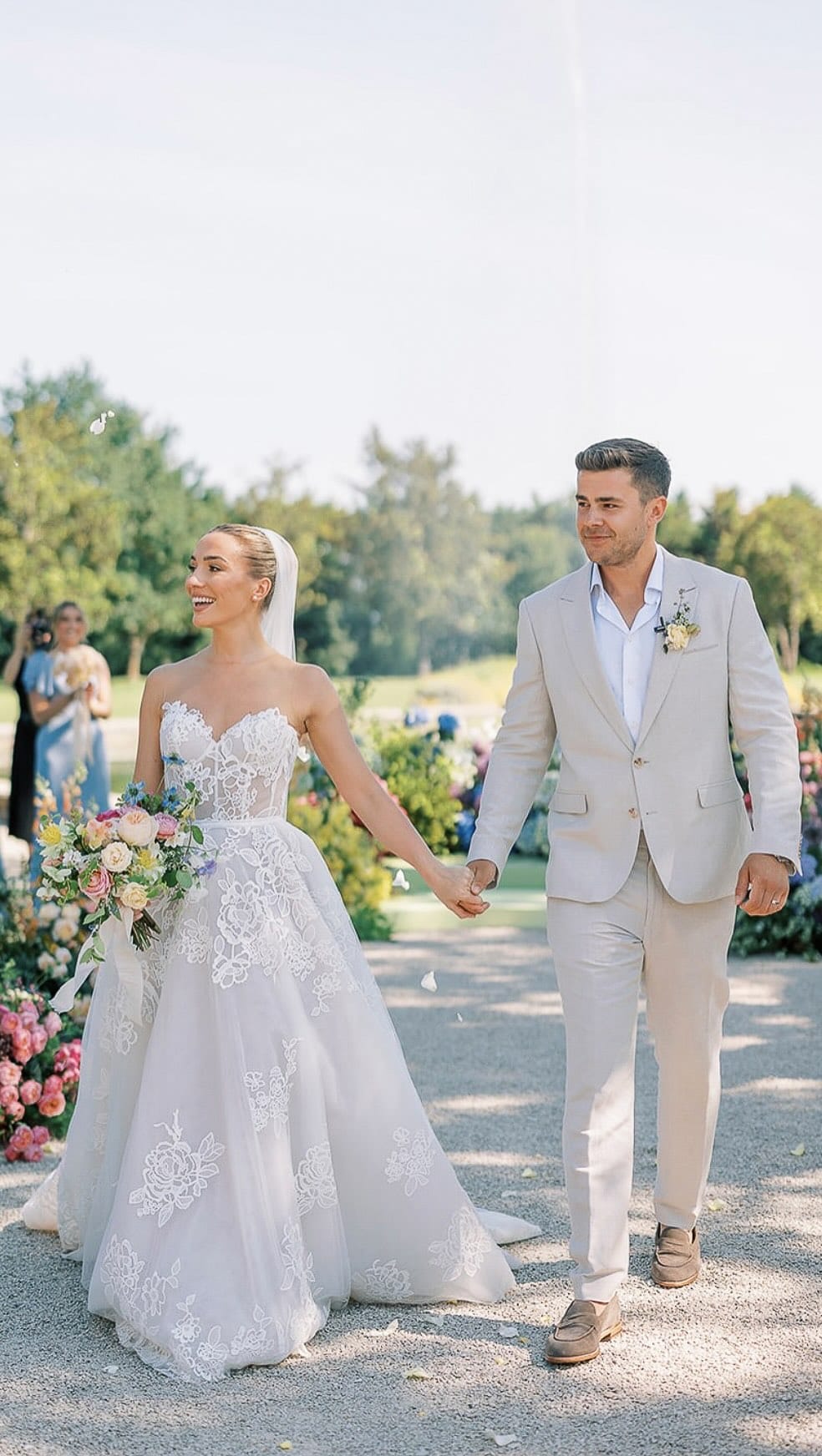 Post 5 by Wanderlust Wedding on Instagram (video)