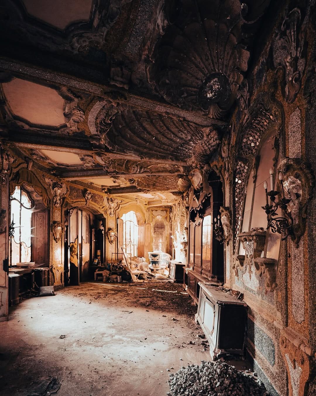 Post 4 by High Near on Instagram (carousel)