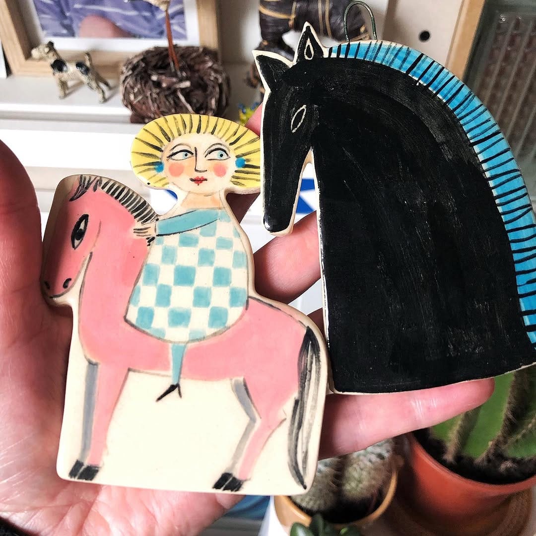 Post 2 by A n j a   Knopf Designs ♻️ Ceramic Jewellery on Instagram (image)