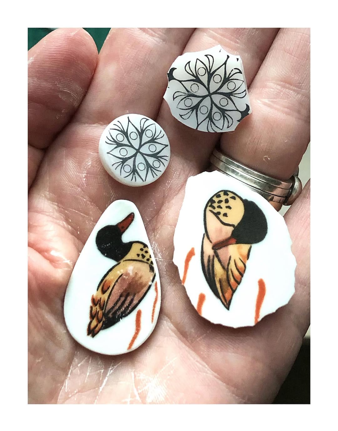 Post 10 by A n j a   Knopf Designs ♻️ Ceramic Jewellery on Instagram (image)