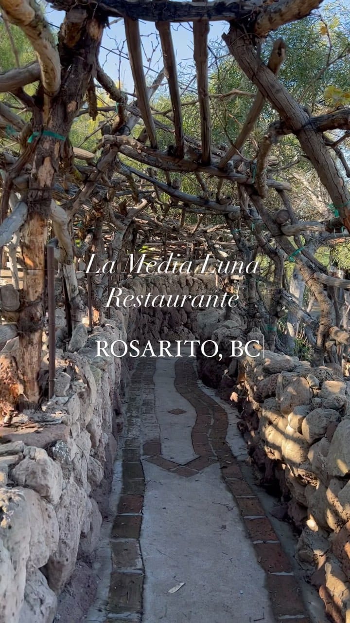 Post 10 by Lala Castro 🧿 on Instagram (video)