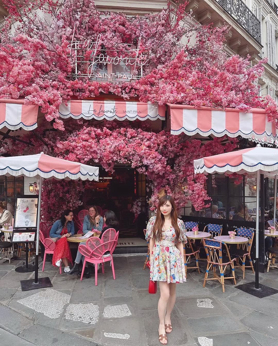 Post 4 by Evellyne F on Instagram (image)