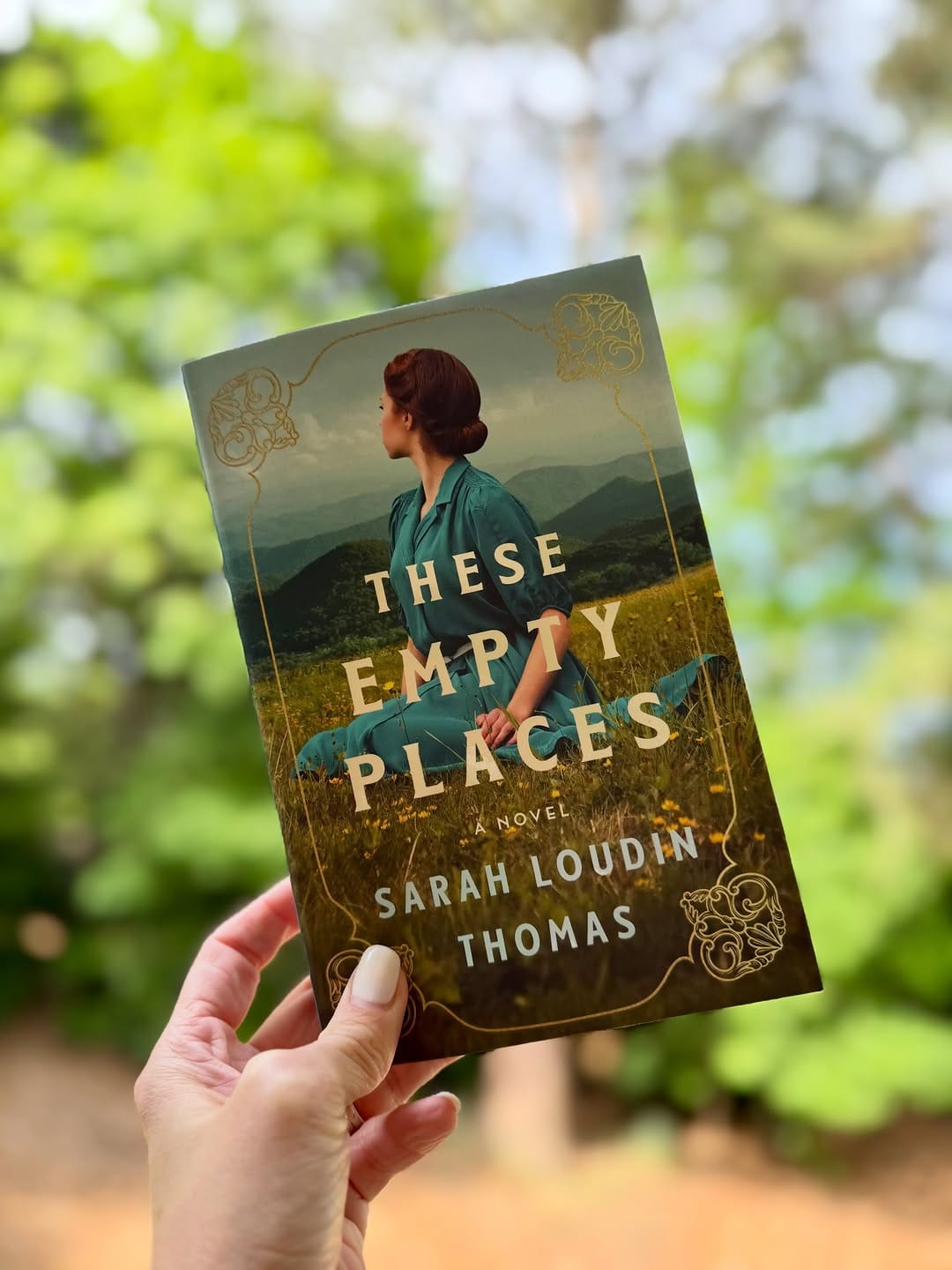 Post 10 by Sarah Bailey | bookstagram on Instagram (image)