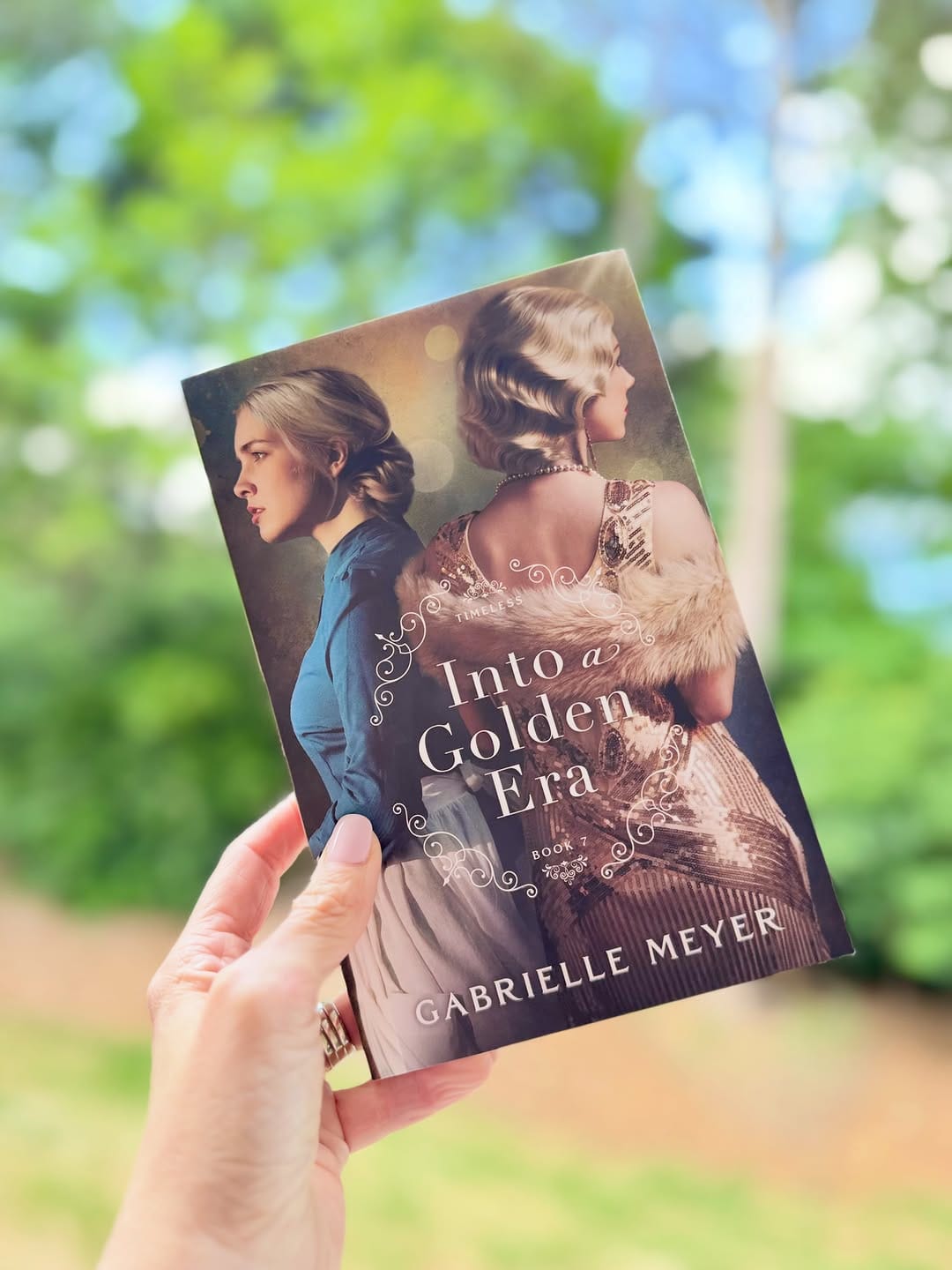 Post 4 by Sarah Bailey | bookstagram on Instagram (image)