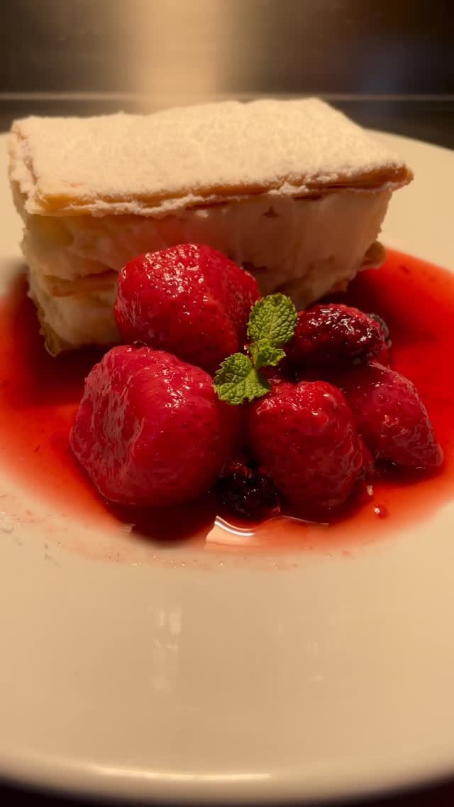 Post 8 by La Maison 218 | Restaurante Francês on Instagram (video)