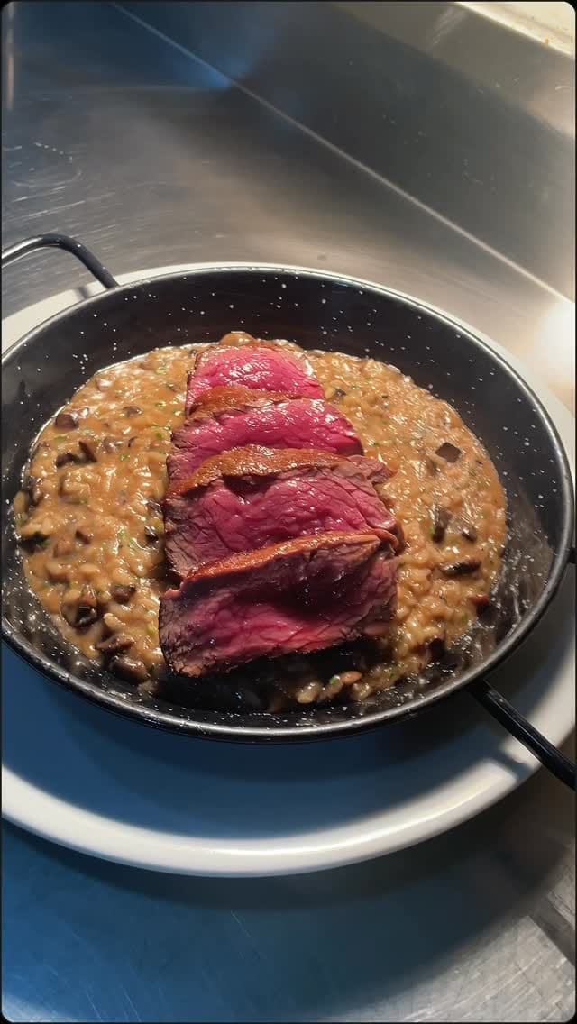 Post 9 by La Maison 218 | Restaurante Francês on Instagram (video)