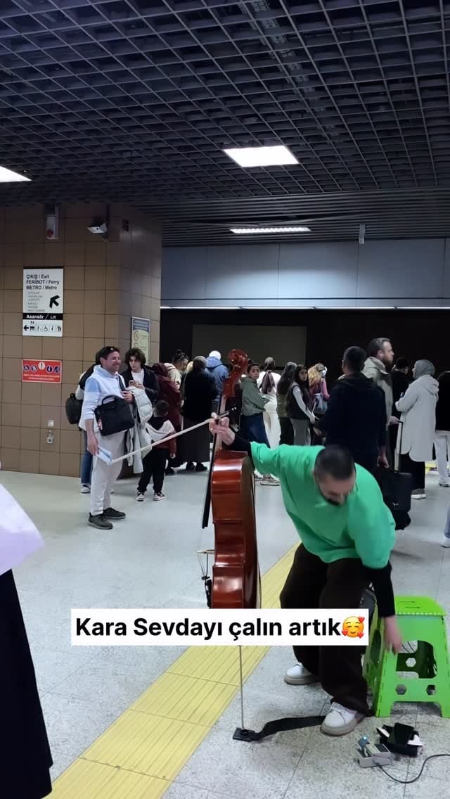 Post 8 by cmlyn on Instagram (video)