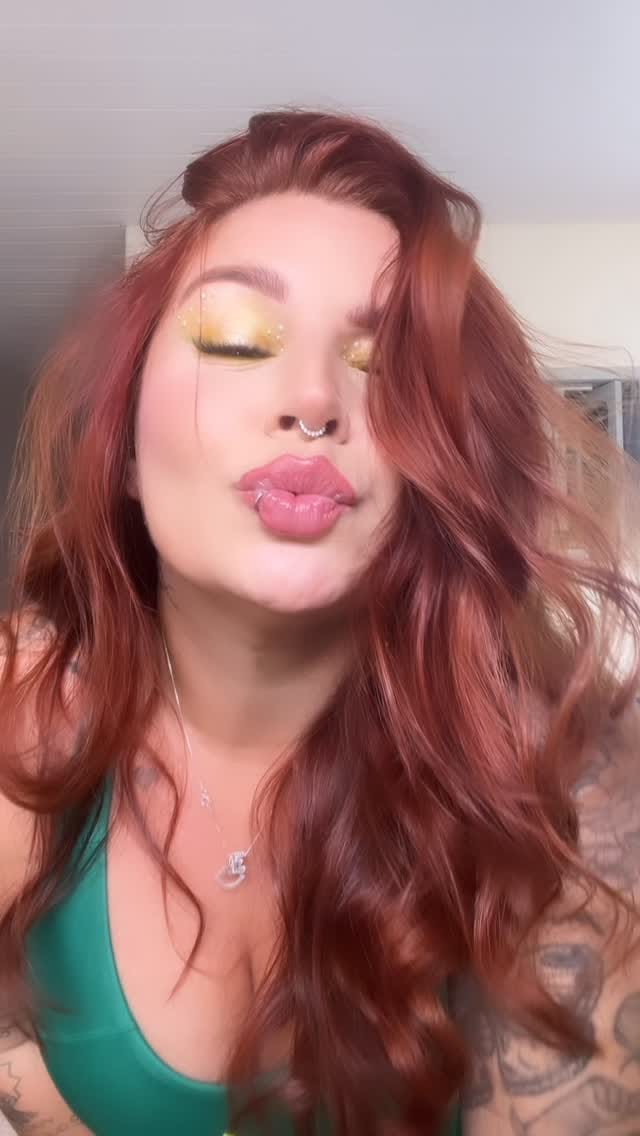 Post 5 by Emelli Naomi🦊 MAQUIADORA  ARACAJU-SE💄 on Instagram (video)