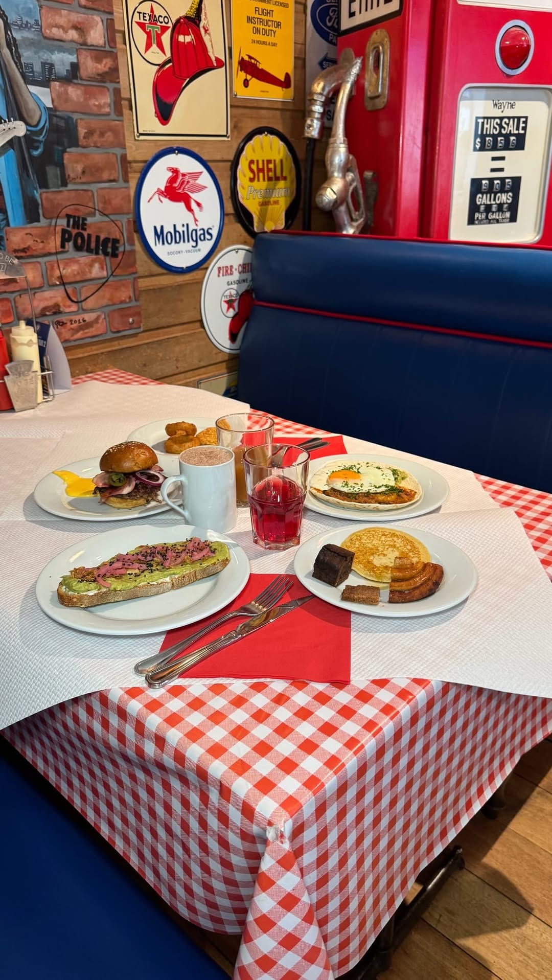 Post 2 by Anaïs – Bons plans food & city life on Instagram (video)