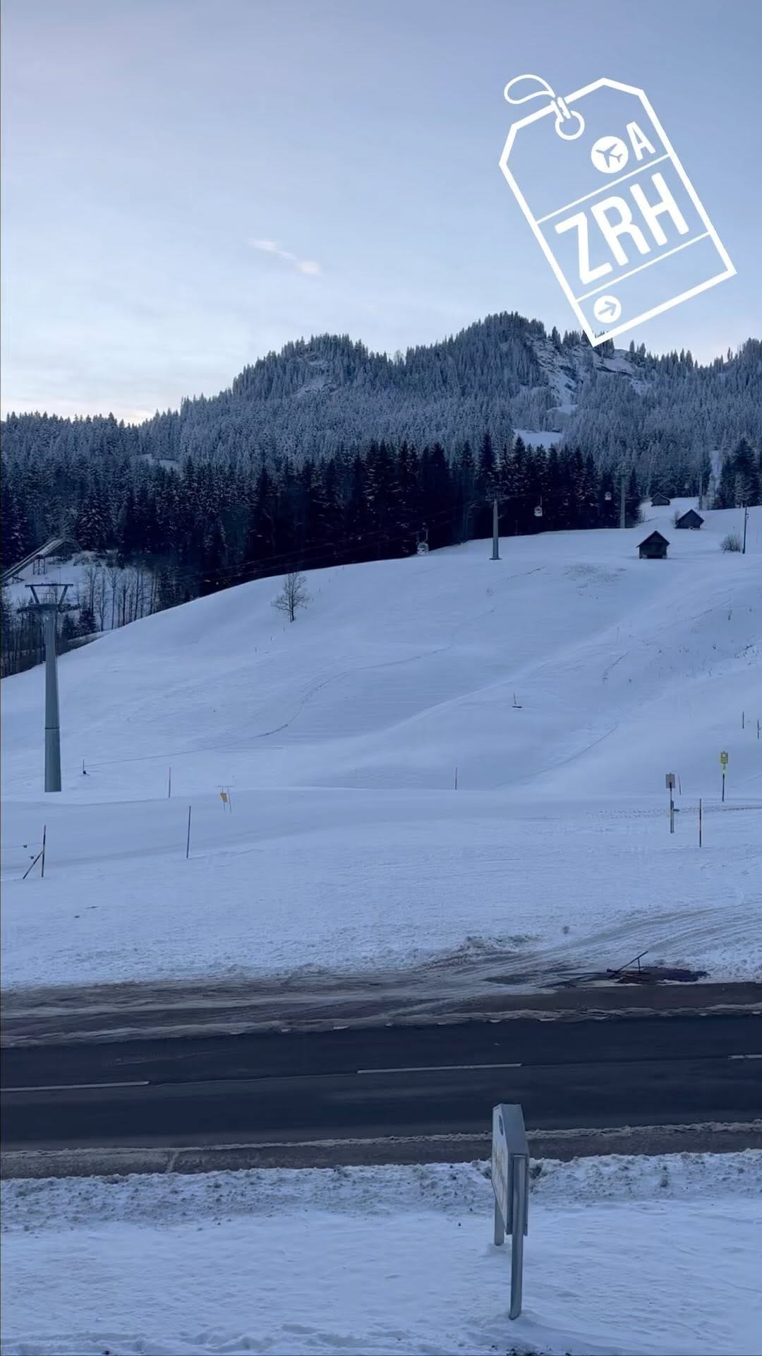 Post 8 by Philippe on Instagram (video)