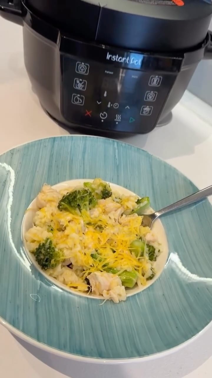 Post 5 by Emelicious.food on Instagram (video)