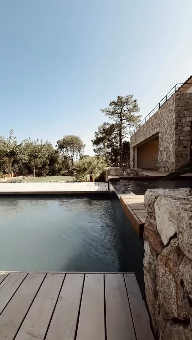 Post 5 by ➕ROYAL ROULOTTE➕ on Instagram (video)