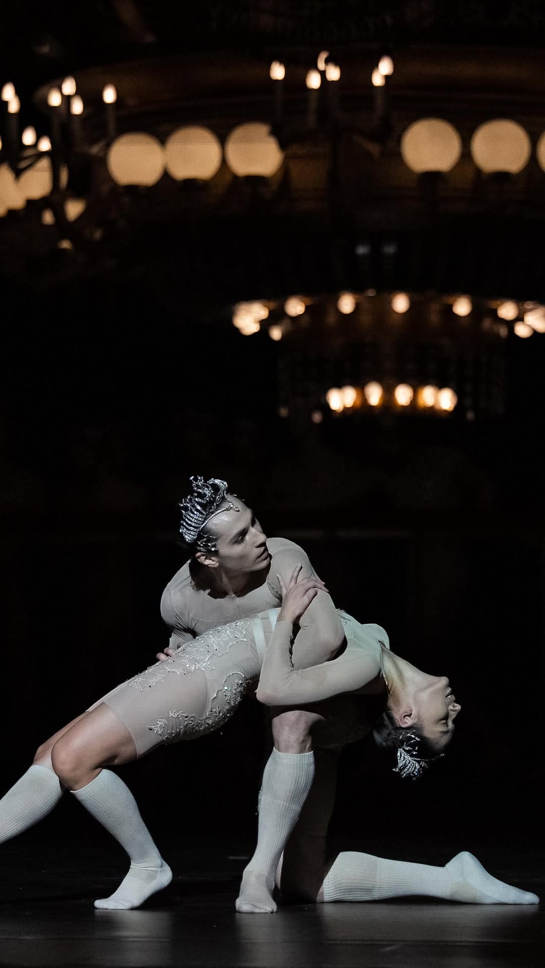 Post 4 by Luna Peigné on Instagram (video)