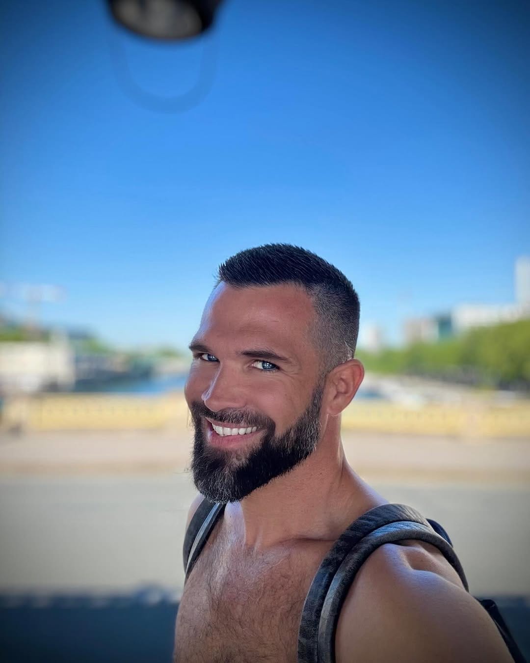 Post 4 by 😎Jacques Roque 😎 on Instagram (image)