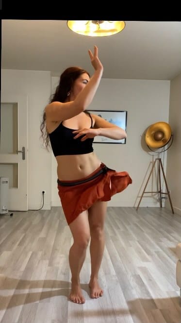 Post 10 by Miléna Dmp Dancer on Instagram (video)