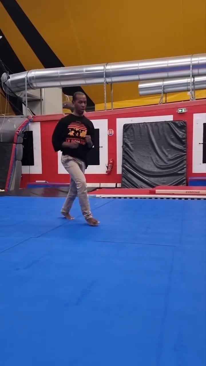 Post 2 by Eric Yacinthe Glissant on Instagram (video)