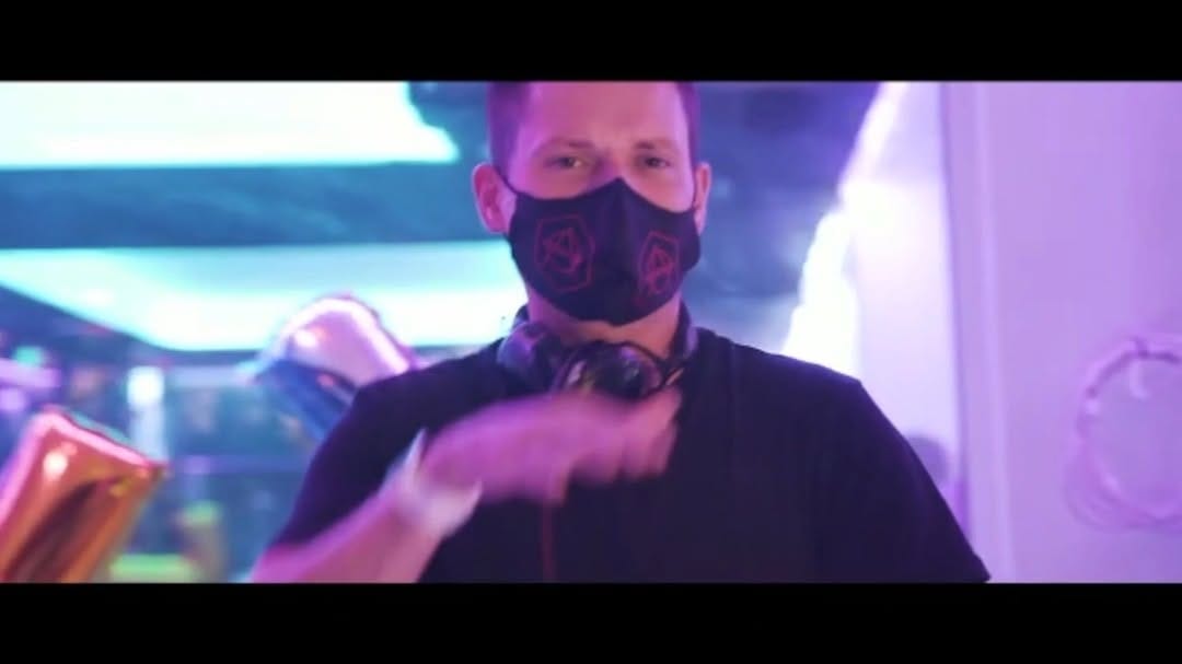 Post 9 by DJ COPPOLA on Instagram (video)