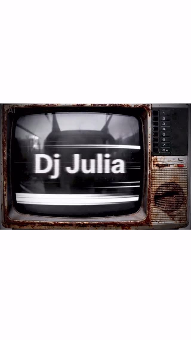 Post 1 by Julia Papillot on Instagram (video)