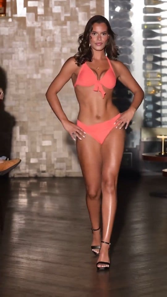 Post 6 by Beeluxxe | Brazilian Swimwear on Instagram (video)
