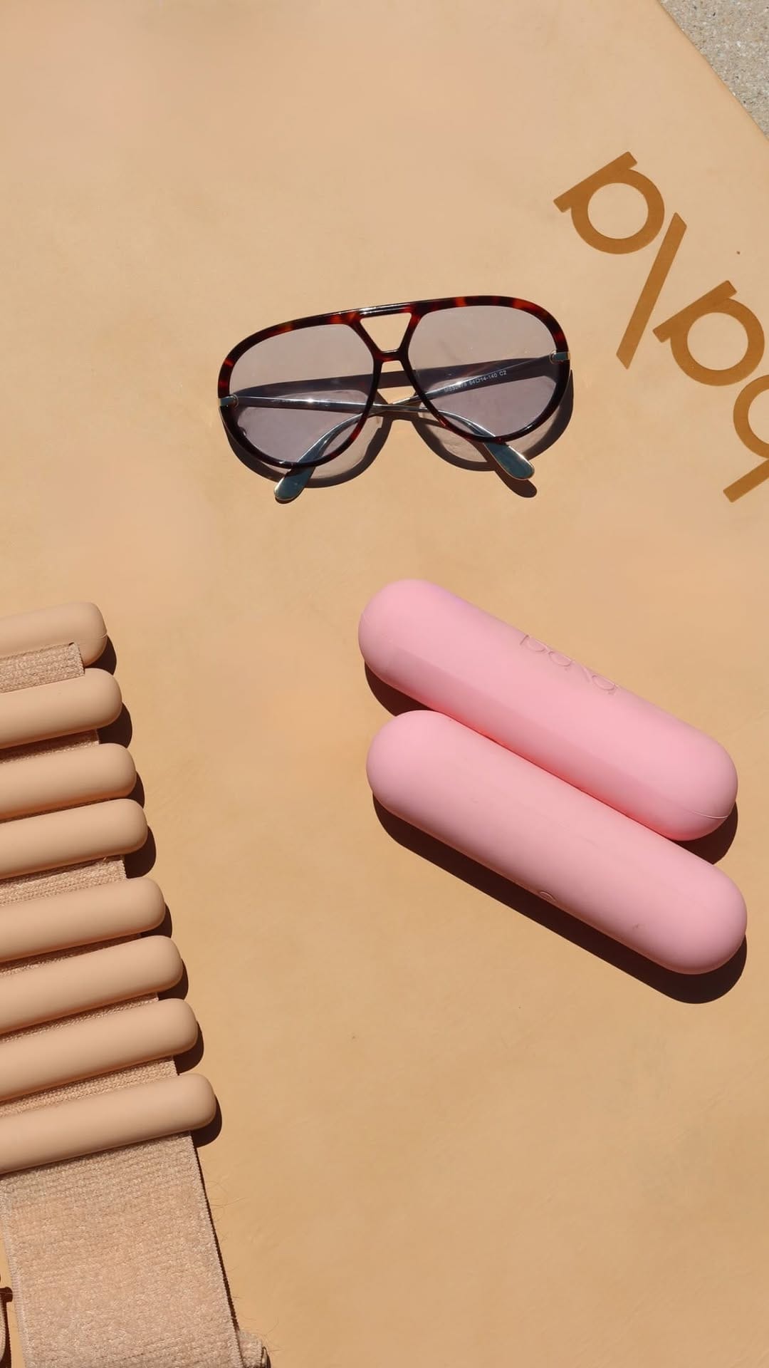 Post 2 by Saskia Vasileff on Instagram (video)
